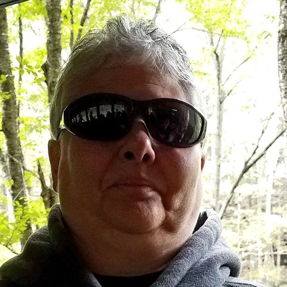 Meet your Posher, Robin - Picture 1 of 1